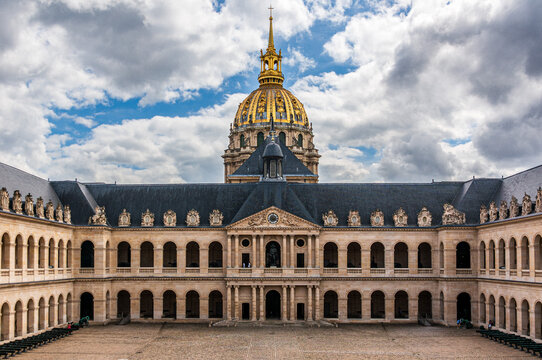 Iconic View: Invalides Courtyard and Dome, Paris