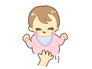 なでなでされて喜ぶ赤ちゃん
