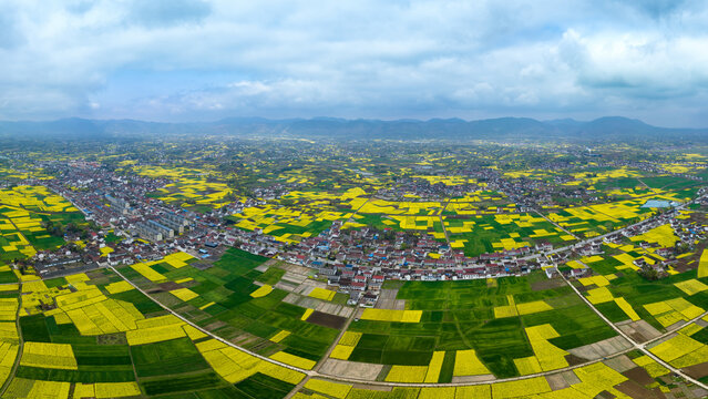 Shaanxi hanzhong spring scenery