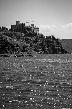 Between sea and lagoon. Sailing trip between the Marano lagoon and the Gulf of Trieste. Black and white.