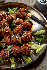 Vietnamese meatball with sweet soya sauce and sesam seeds - 646242434