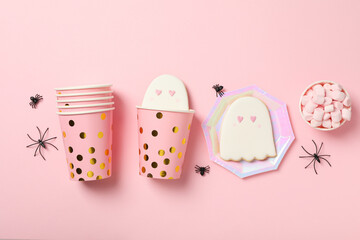 Pink cutlery with juicy cookies for Halloween