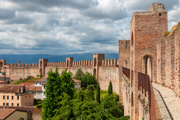Obraz premium the famous medieval defensive walls of the city of Cittadella