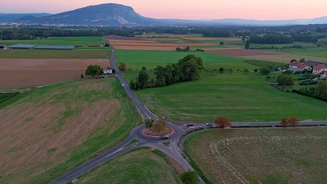 Hyperlapse d'un rondpoint en campagne genevoise