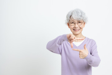 日本人シニア女性