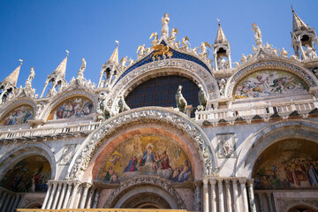 Basilica di San Marco , Facciata