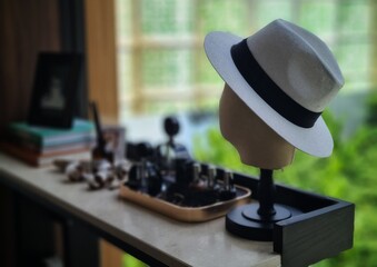 A hat is being shown in a table