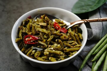 String beans stir fry with coconut | Beans thoran or poriyal with homegrown beans