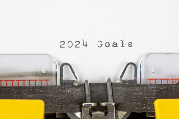 2024 Goals written on an old typewriter