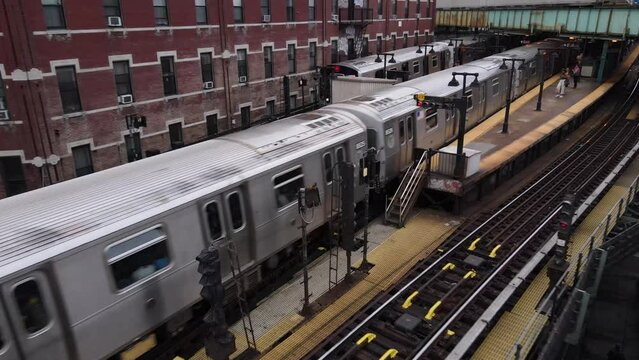 Aerial view of the NYC subway passing through Brooklyn