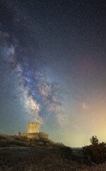 Castle of Tiedra and core of de Milky Way