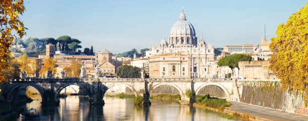Crédence de cuisine en verre imprimé Rome St. Peter's cathedral over bridge