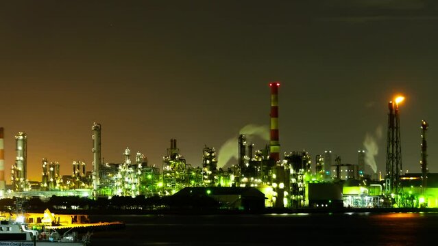 工場夜景　タイムラプス　