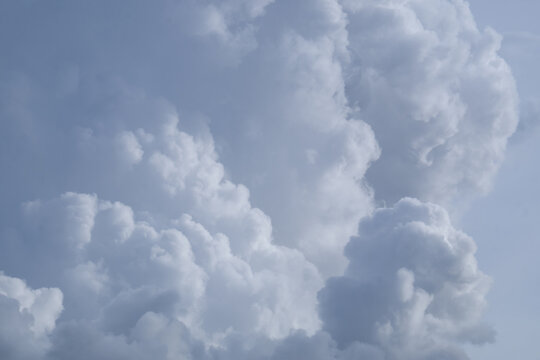 夏の雲イメージ１