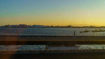 Fototapeta na wymiar 羽田空港滑走路　夕景