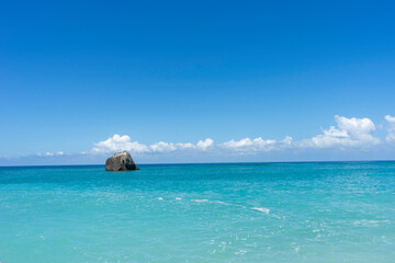 過ぎゆく夏の奄美の海