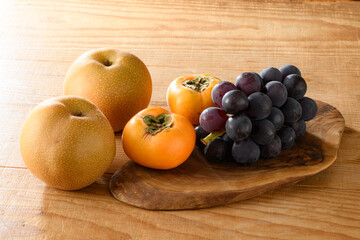 Naklejka na ściany i meble 梨、柿、葡萄、秋の果物