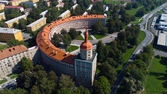 Ostrawa. Ostrava. Poruba. Socrealistyczne osiedle. Oblouk.
