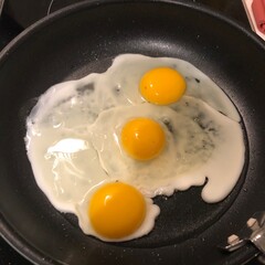 fried egg in a frying pan