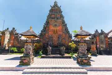 Stoff pro Meter Bali, Batuan temple in sunny day. © ronnybas