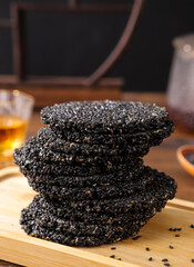 Black sesame pancake, round pancake, crispy texture