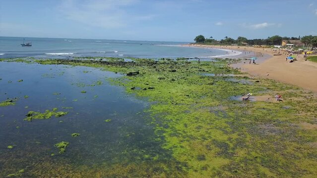 Praia de Manguinhos, Serra, Esp&iacute;rito Santo, Brasil.