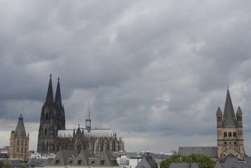 Obraz premium Cologne Panorama - Historical Town Hall - Cologne Cathedral - Great St. Martin
