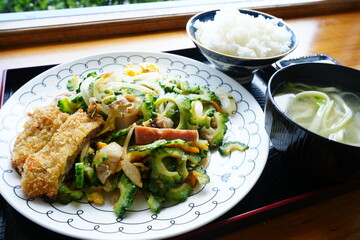 Japanese Okinawa Food, Goya Champuru, Okinawan Bitter Melon Stir Fry - 日本 沖縄料理 ゴーヤチャンプルー
