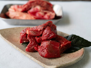 和牛のお肉と国産のすじ肉