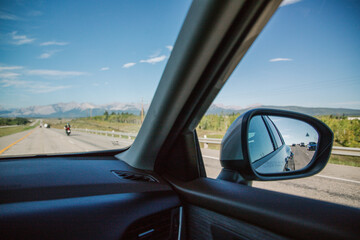 Naklejka premium driving on the road