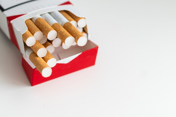 A image of pack of cigarettes