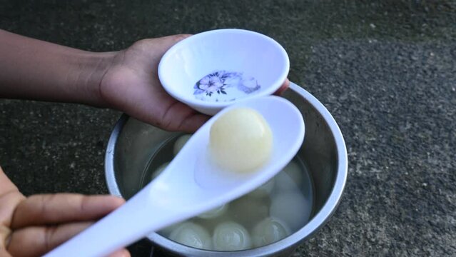 Indian Sweets Rasgulla.
This sweet originated in West Bengal, India. Other names for the dish include, Rasagulla,&nbsp;Rossogolla, Roshogolla,&nbsp;Rasagola, Rasagolla. Most popular sweet of all over India.