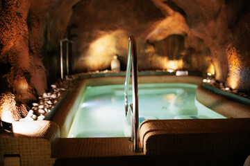 ranquil Cave Pool Spa: Immersing in Serenity and Relaxation