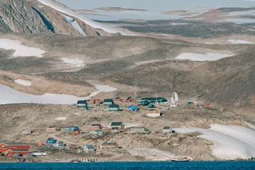 Fotobehang Ittoqqortoormiit, Greenland  © Ann