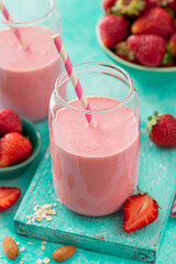 healthy vegan dairy free strawberry smoothie