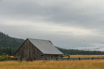 Cascade Lake Barn