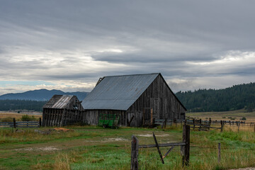 Cascade Lake Barn