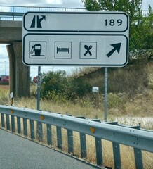 Señal de tráfico área de servicio © ANTONIO AYUSO