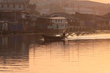 boat in the banjarmasin river 
