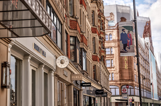 London, England - July 11, 2023: Shoppes along the streets the Knightsbridge district of London
