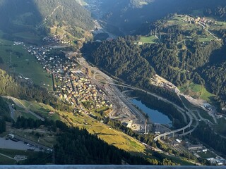 Alpenpanorama Gotthardpass  mit See