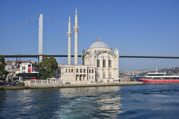Fototapeta na wymiar Ortakoy Mosque in Istanbul.