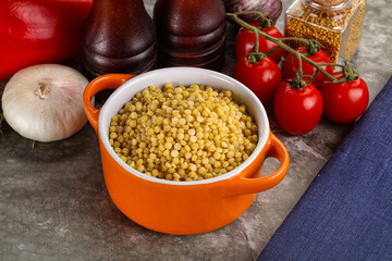 Dry ptitim heap in the bowl