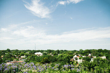 Vista de Poblado con Cielo