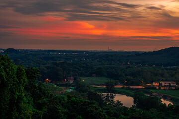 Obraz premium panoramic background of high mountain scenery, overlooking the atmosphere of the sea, trees and wind blowing in a cool blur, spontaneous beauty