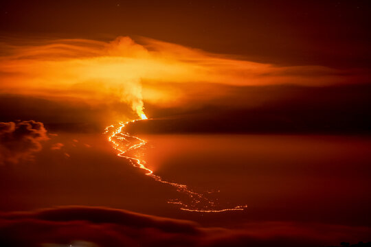 Spectacular view of the 2022 eruption and lava flow of Mauna Loa Volcano, Big Island of Hawaii, USA
