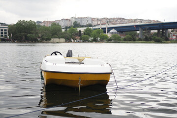 Fototapeta na wymiar Boat dock on river in istanbul 