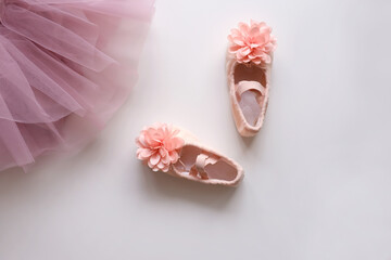 Obraz na płótnie Canvas ballet clothes and shoes
