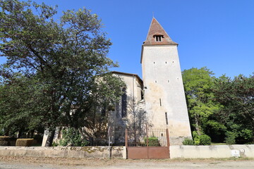 Fototapeta na wymiar L'église, village de Fources, département du Gers, France