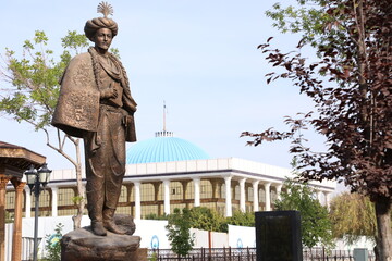 Fototapeta premium Monument to Babur, Zahīr ud-Dīn Muhammad in Tashkent